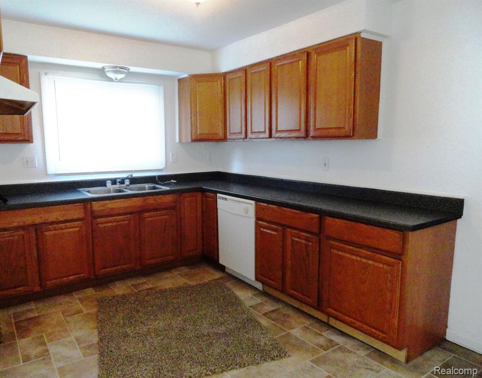 26801 Norfolk Street Inkster, MI 48141 - Photo 7 of 9