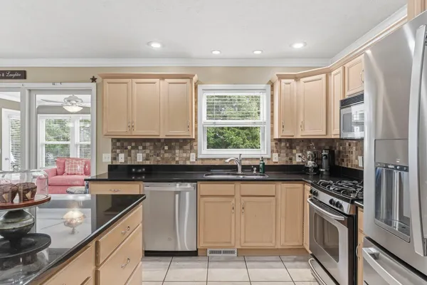 $542,000 | 16069 Grazenview Street, Schoolcraft, MI 49087