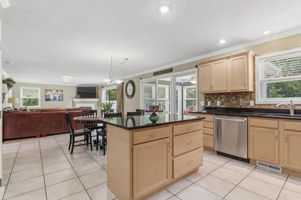 $542,000 | 16069 Grazenview Street, Schoolcraft, MI 49087