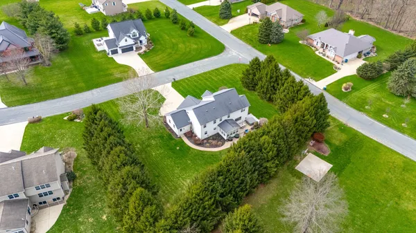 $542,000 | 16069 Grazenview Street, Schoolcraft, MI 49087