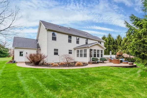 $542,000 | 16069 Grazenview Street, Schoolcraft, MI 49087