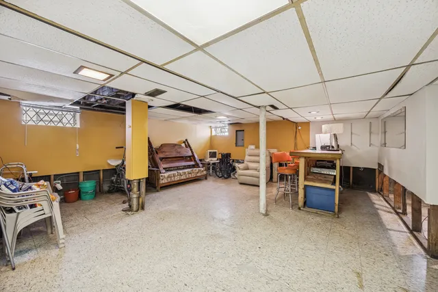 $225,000 | 5240 West Gladys Avenue, Chicago, IL 60644