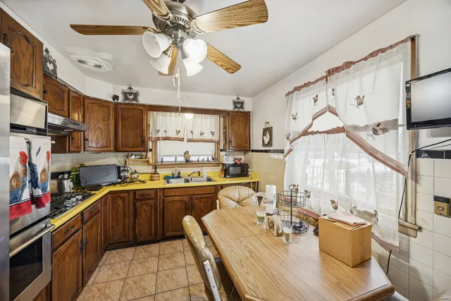 $225,000 | 5240 West Gladys Avenue, Chicago, IL 60644