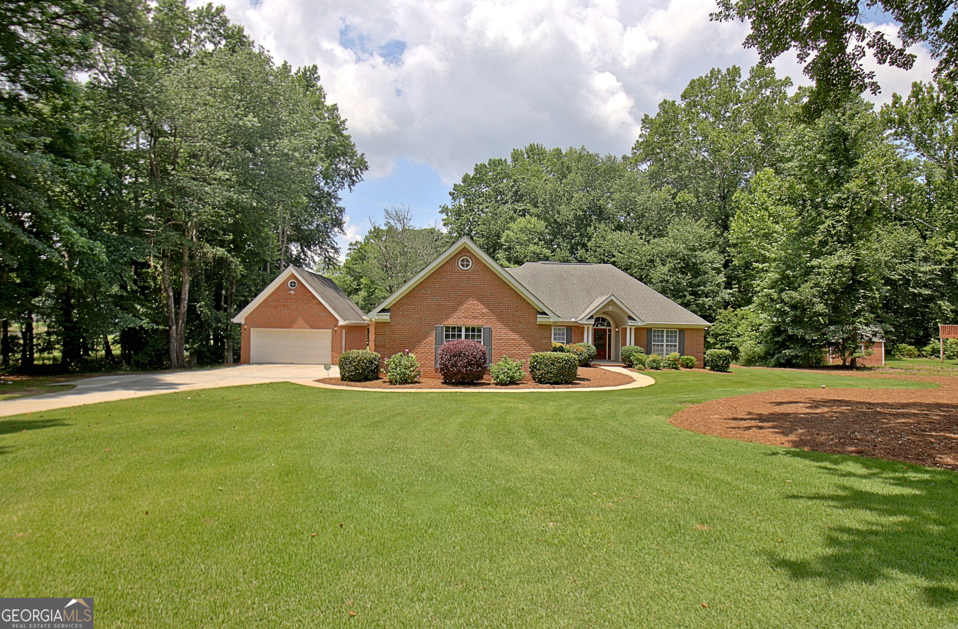 135 Pendleton Trail Tyrone, GA 30290 - Photo 4 of 74