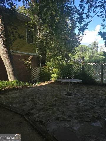 a front view of house with yard