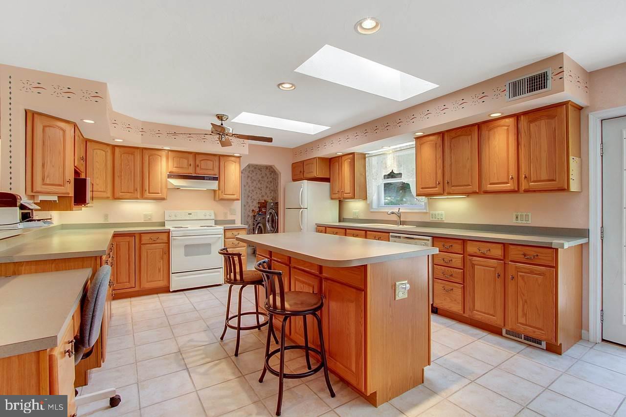 390 Bremer Road York, PA 17406 - Photo 6 of 25