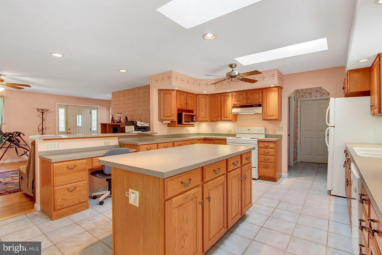 390 Bremer Road York, PA 17406 - Photo 7 of 25