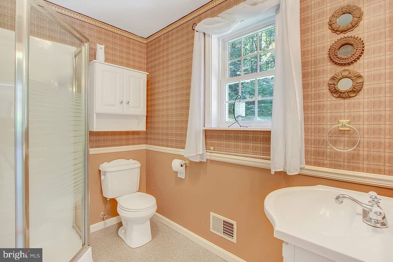 390 Bremer Road York, PA 17406 - Photo 10 of 25