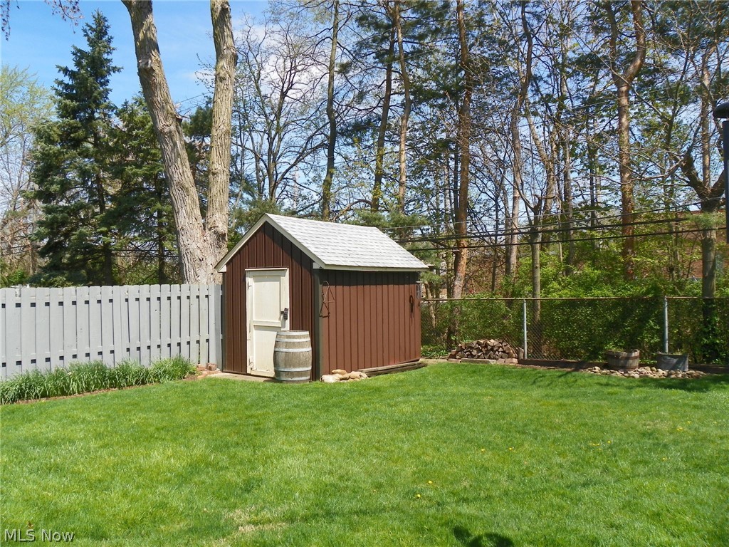 6447 Hamden Road Parma Heights, OH 44130 - Photo 32 of 37