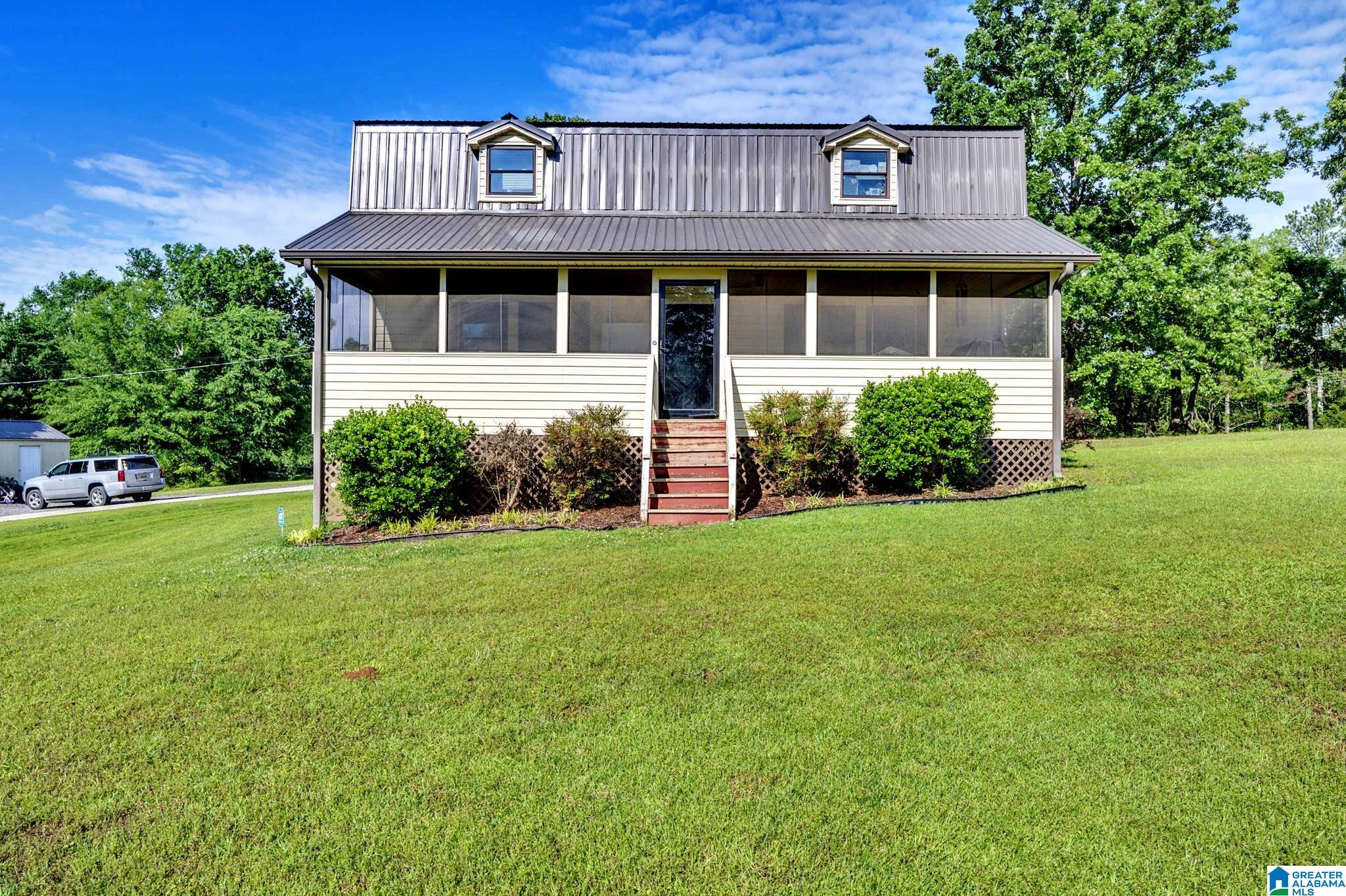 621 Spring Trail Warrior, AL 35180 - Photo 2 of 33