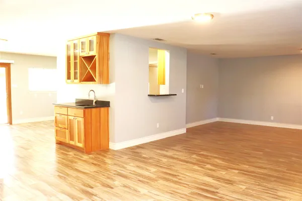 $1,550 | 606 Mildred Avenue, Burnet, TX 78611