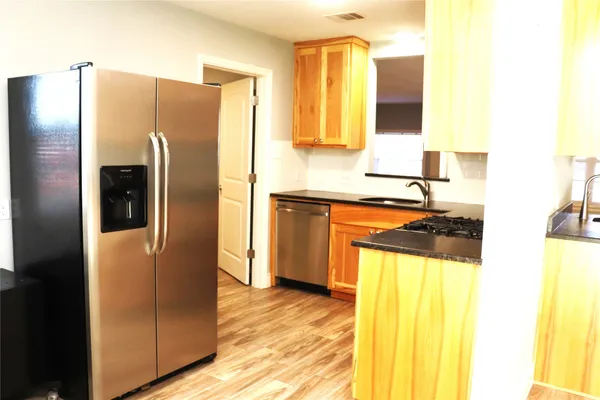 $1,550 | 606 Mildred Avenue, Burnet, TX 78611