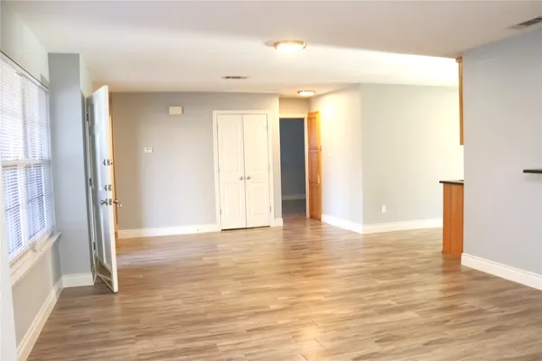 $1,550 | 606 Mildred Avenue, Burnet, TX 78611