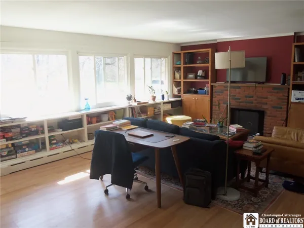 $199,500 | 330 Chestnut Street, Pomfret, NY 14063