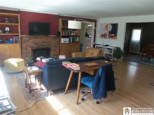 $199,500 | 330 Chestnut Street, Pomfret, NY 14063