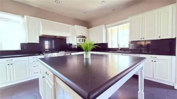 $4,499 | 8658 Edelweiss Drive, Corona, CA 92883