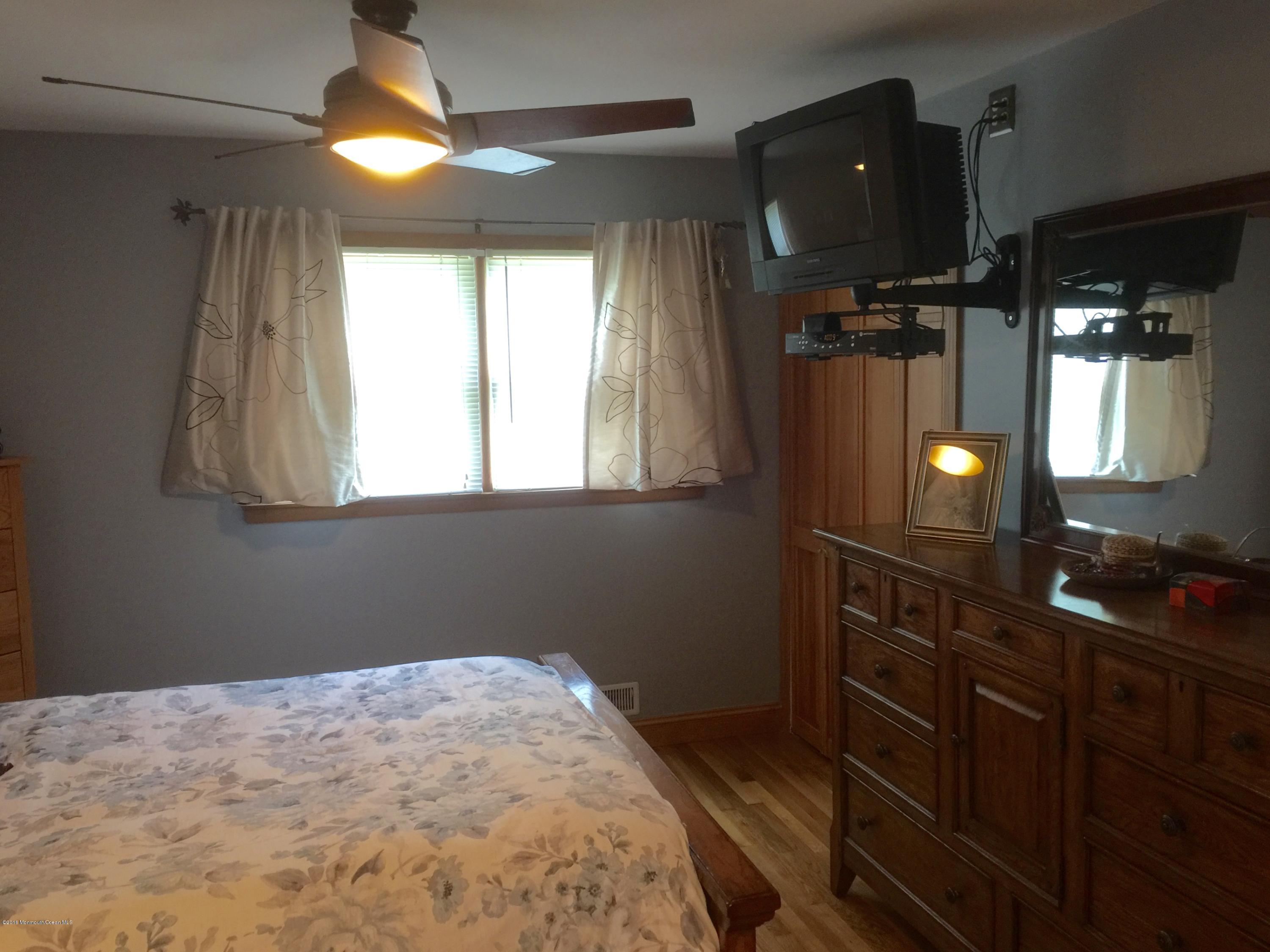 88 Reeds Road Tinton Falls, NJ 07724 - Photo 17 of 24 Master Bedroom