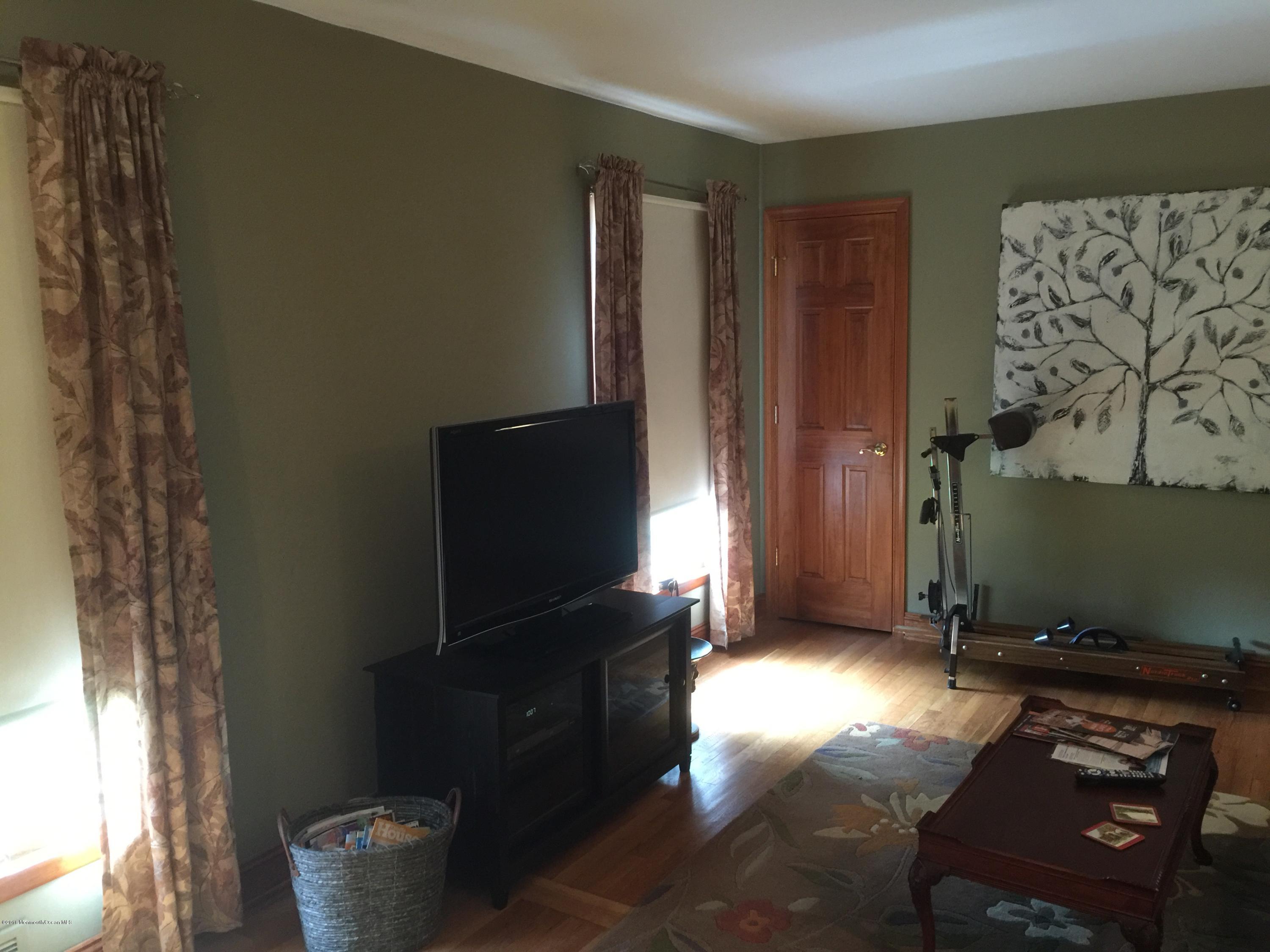 88 Reeds Road Tinton Falls, NJ 07724 - Photo 21 of 24 Bedroom #3/Office