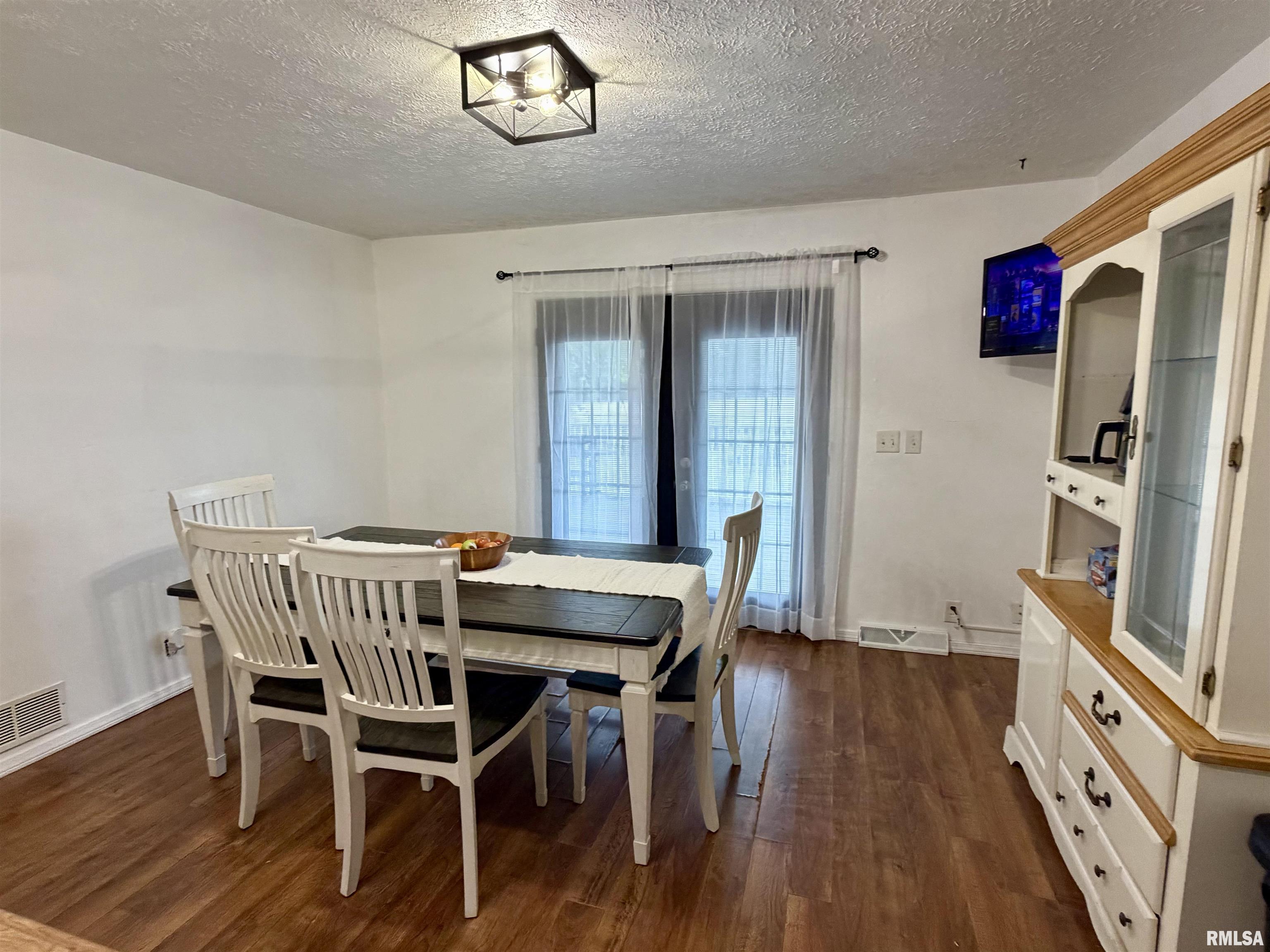 11 Edgebrook Street Centralia, IL 62801 - Photo 7 of 15