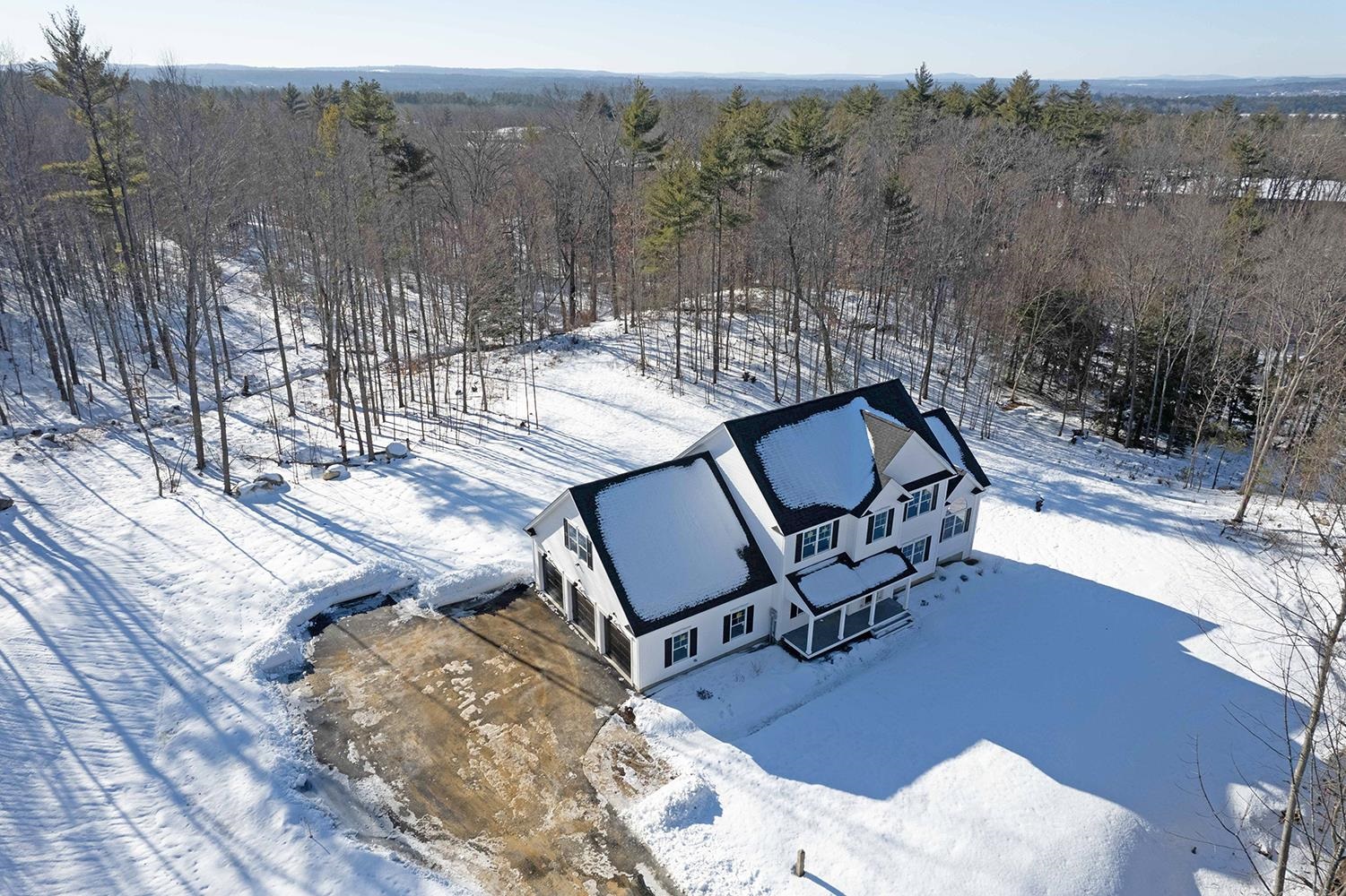 662 4th Range Road Pembroke, NH 03275 - Photo 2 of 20