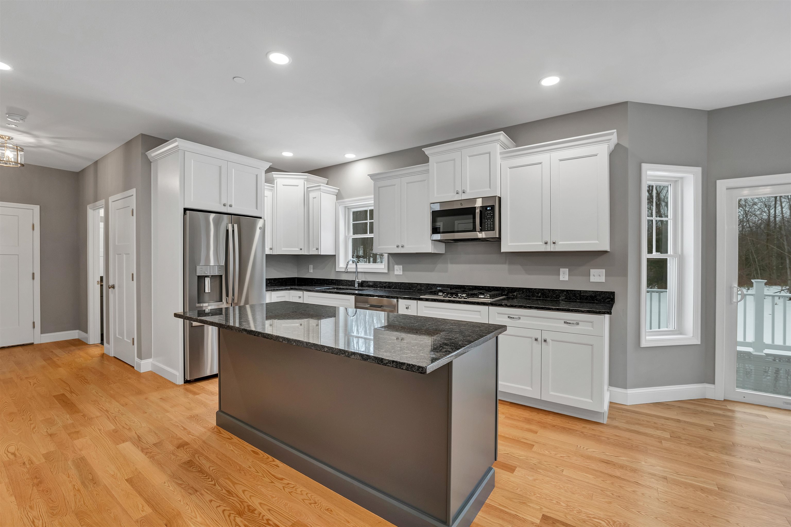 662 4th Range Road Pembroke, NH 03275 - Photo 6 of 20