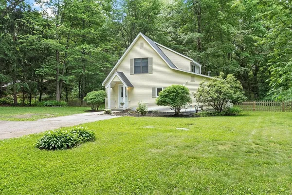$399,900 | 42 Fuller Avenue, Lancaster, MA 01523