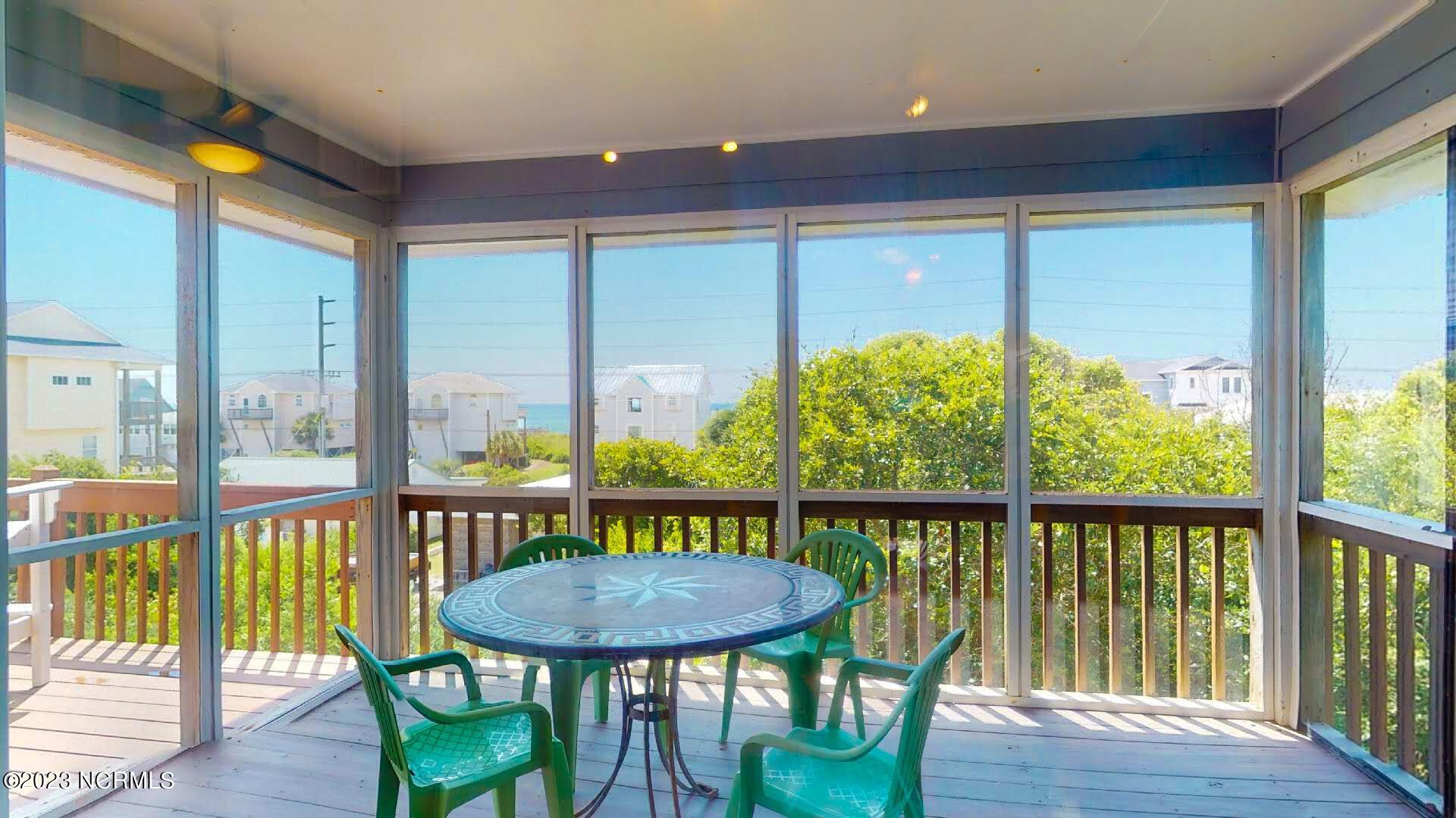64 E Ridge Surf City, NC 28445 - Photo 23 of 61 64-N-R - Int (27)