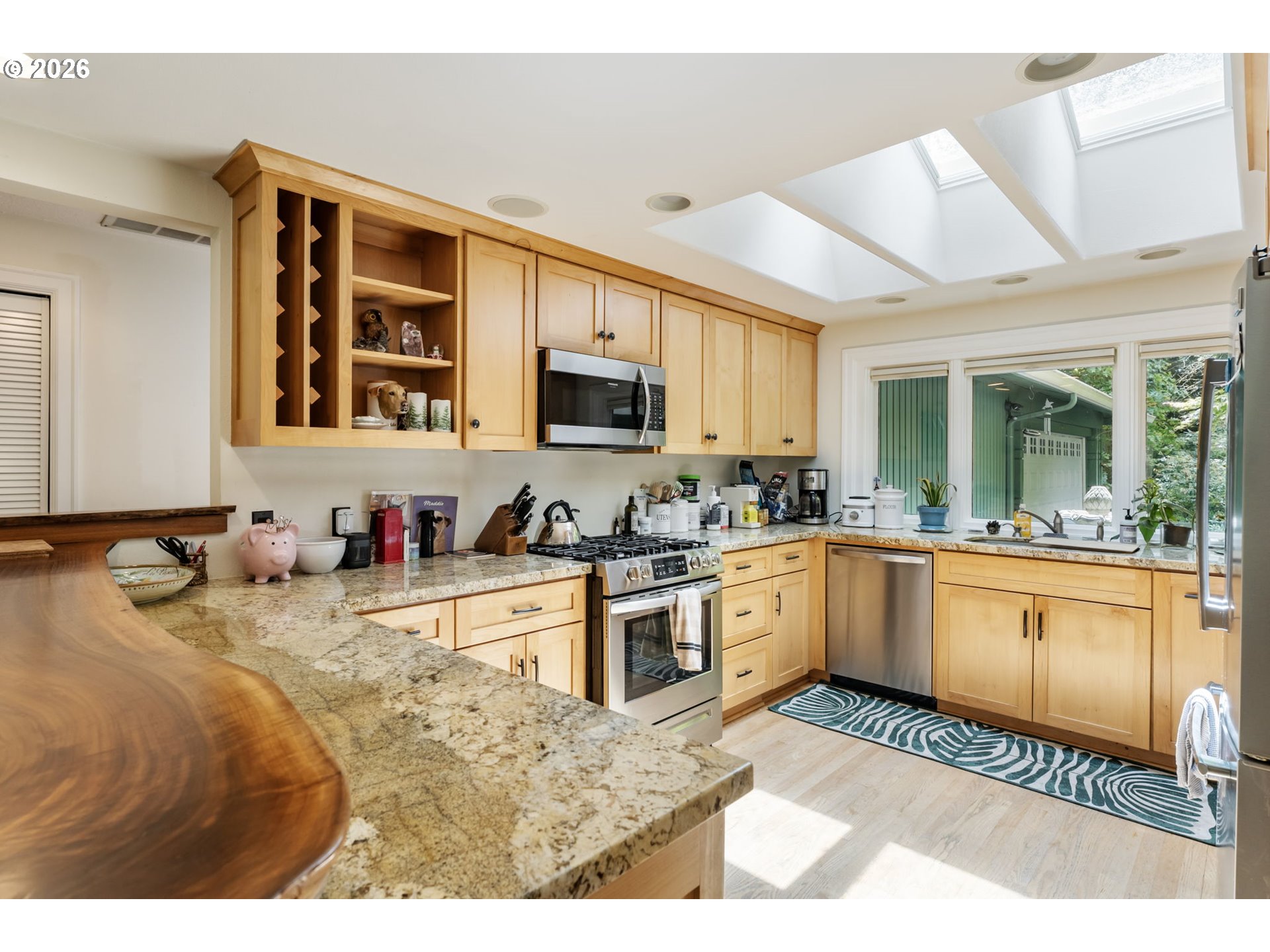 4500 West Burnside Road Portland, OR 97221 - Photo 5 of 48