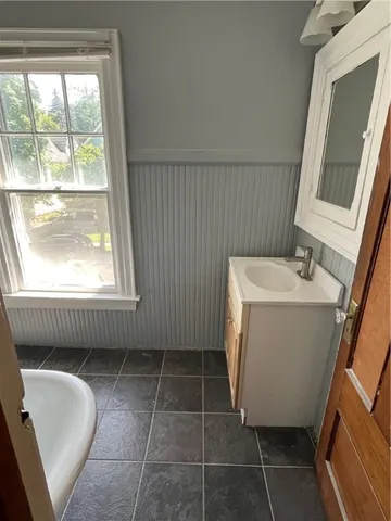 $2,295 | 7 Rowley Street, Unit 5, Rochester, NY 14607