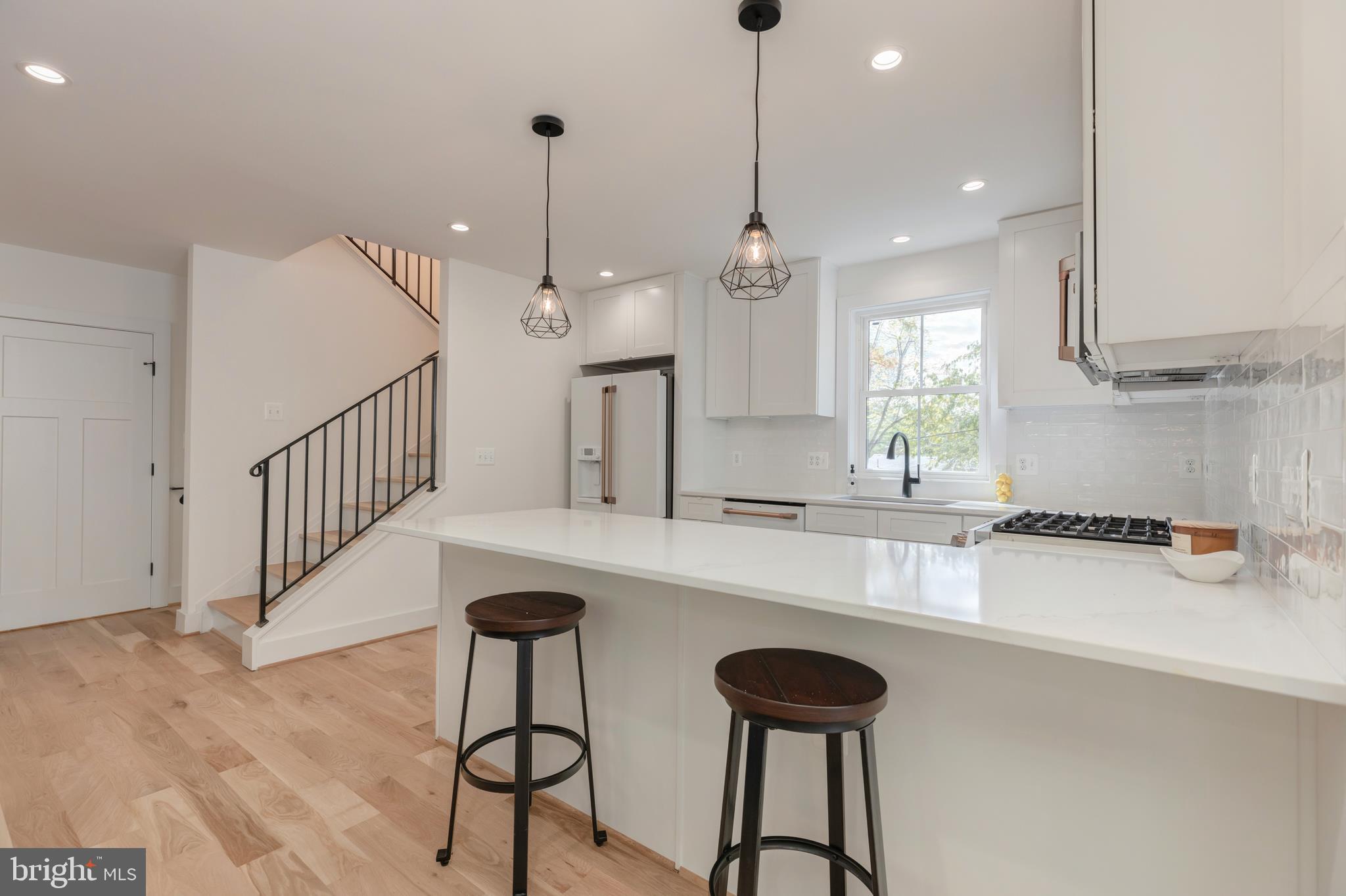 2710 South Arlington Ridge Road Arlington, VA 22206 - Photo 11 of 55