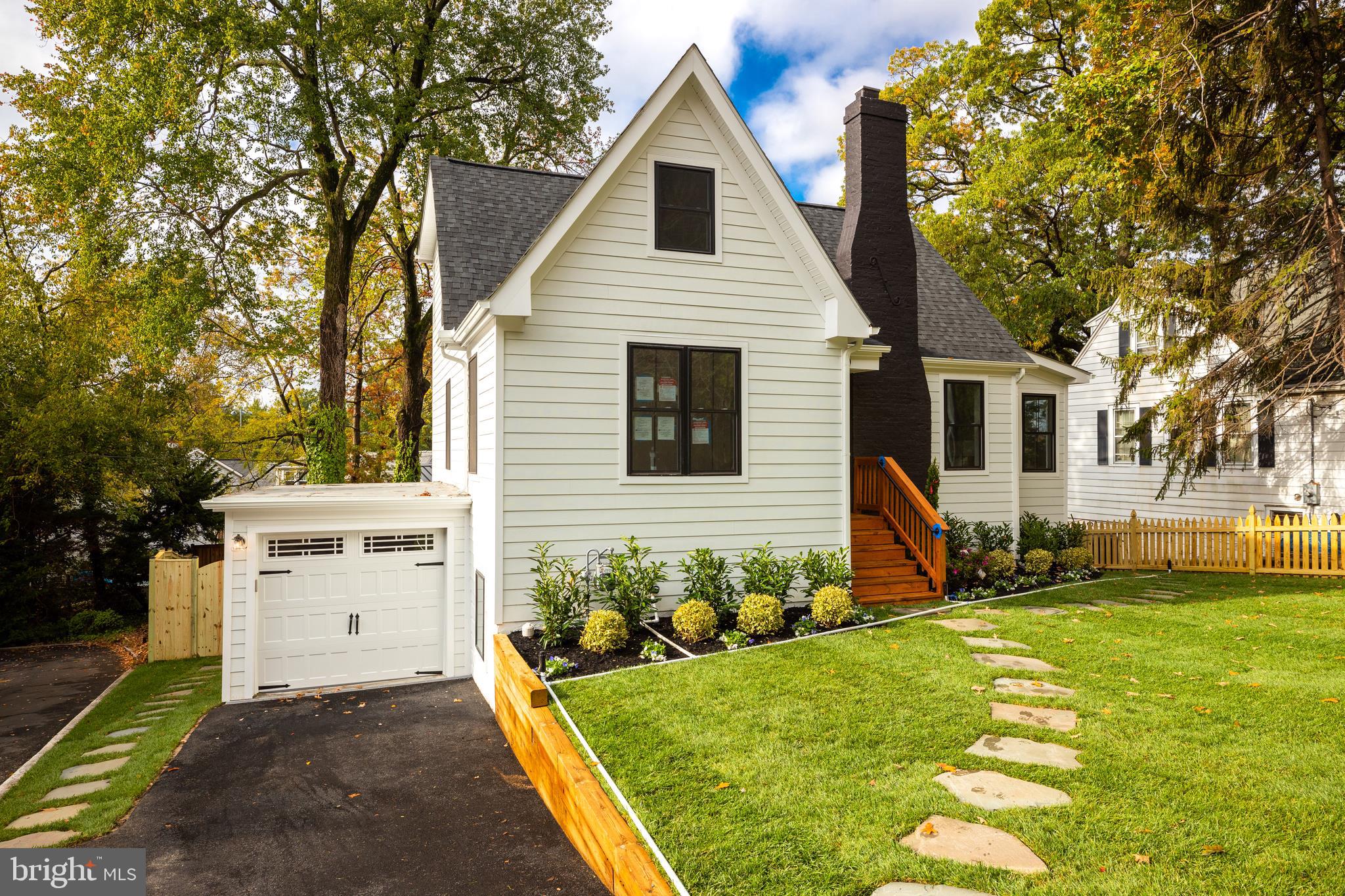 2710 South Arlington Ridge Road Arlington, VA 22206 - Photo 2 of 55
