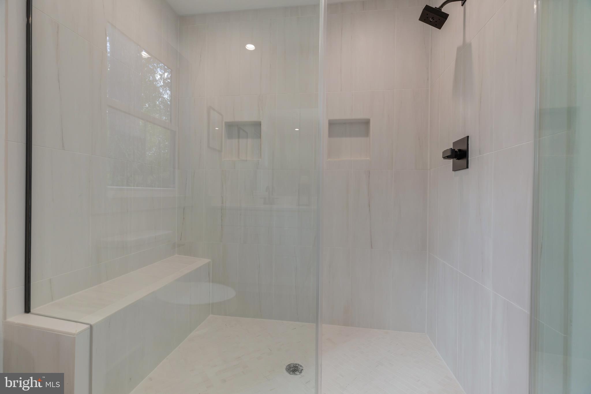 2710 South Arlington Ridge Road Arlington, VA 22206 - Photo 21 of 55
