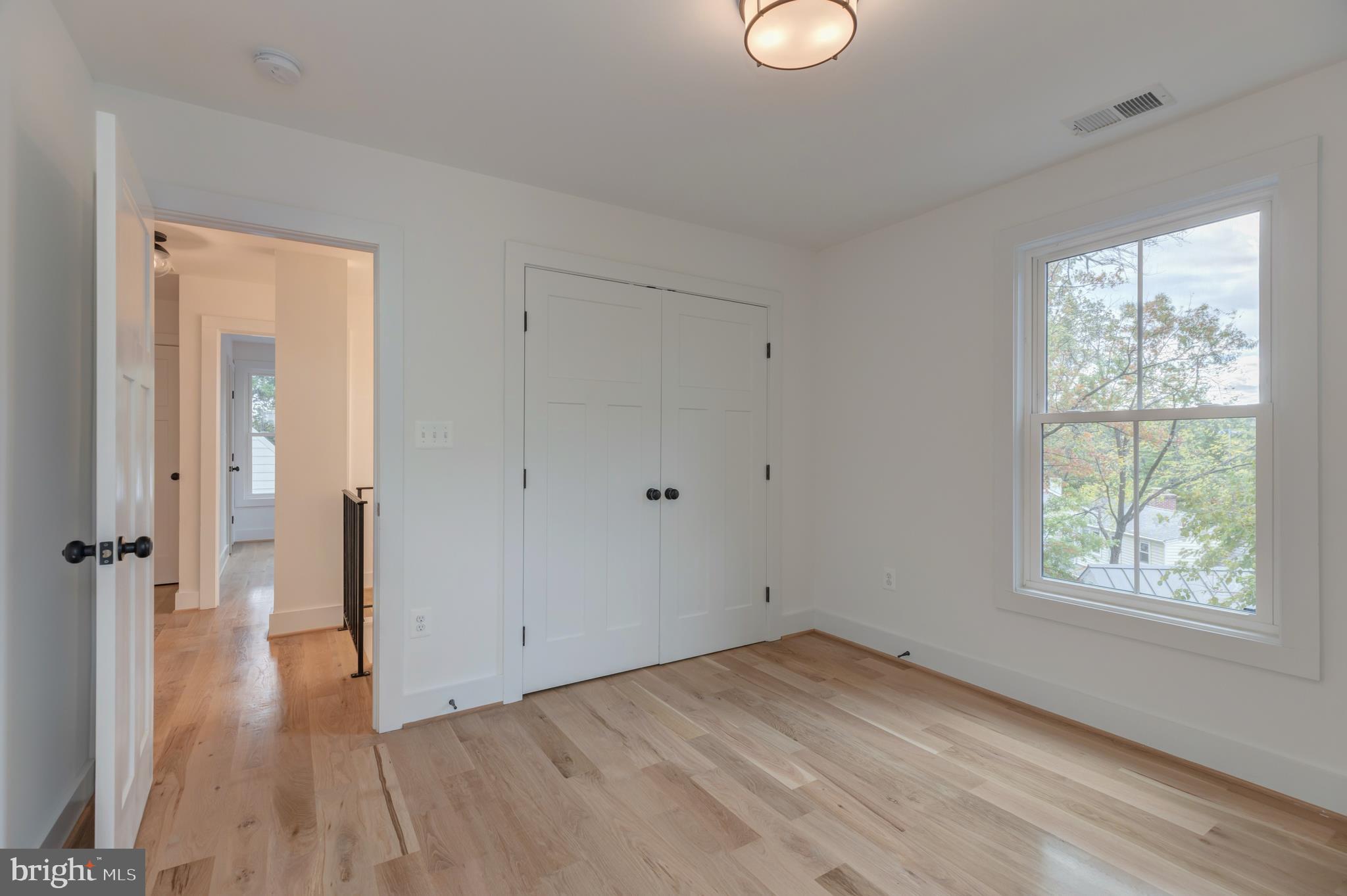 2710 South Arlington Ridge Road Arlington, VA 22206 - Photo 29 of 55