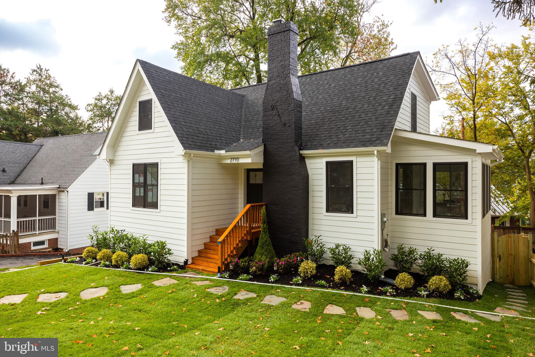 2710 South Arlington Ridge Road Arlington, VA 22206 - Photo 4 of 55