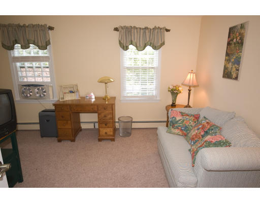 80 Dalton Road Holliston, MA 01746 - Photo 10 of 16 Gallery Image 10
