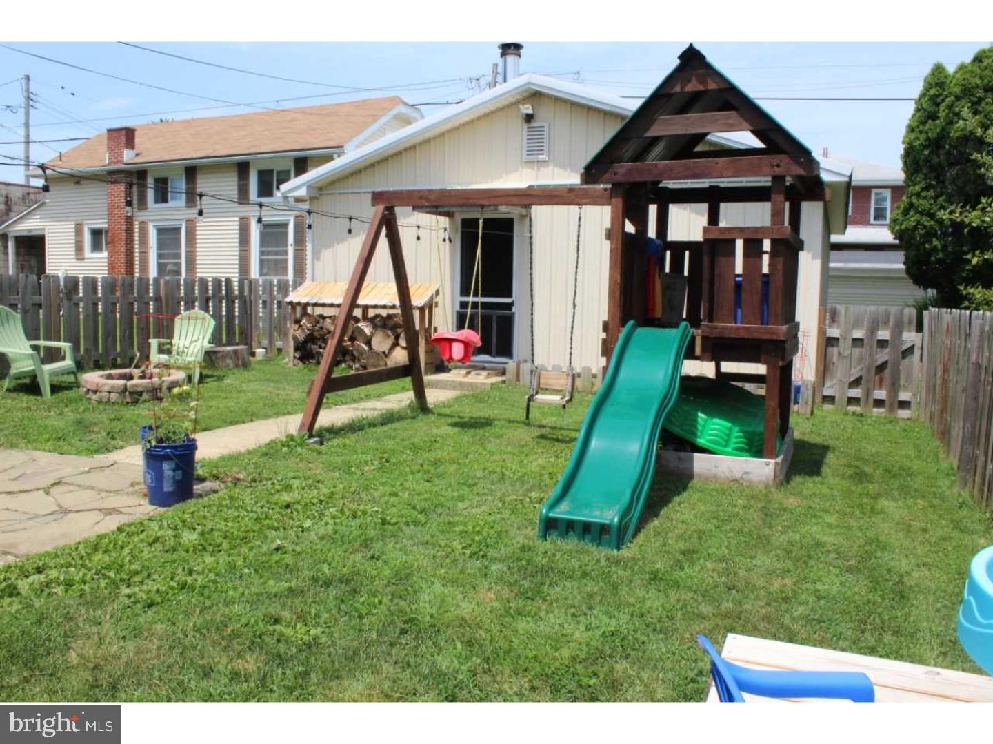 1337 Brooke Boulevard Reading, PA 19607 - Photo 17 of 18 Back Yard