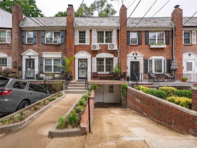 $749,999 | 3841 Bailey Avenue | Kingsbridge Heights