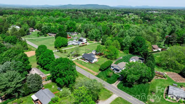 $415,000 | 1252 Houston Mill Road, Conover, NC 28613