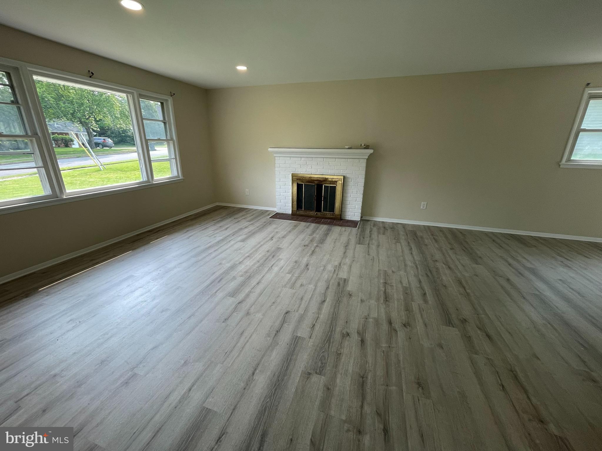 7410 Dickenson Street Springfield, VA 22150 - Photo 2 of 10