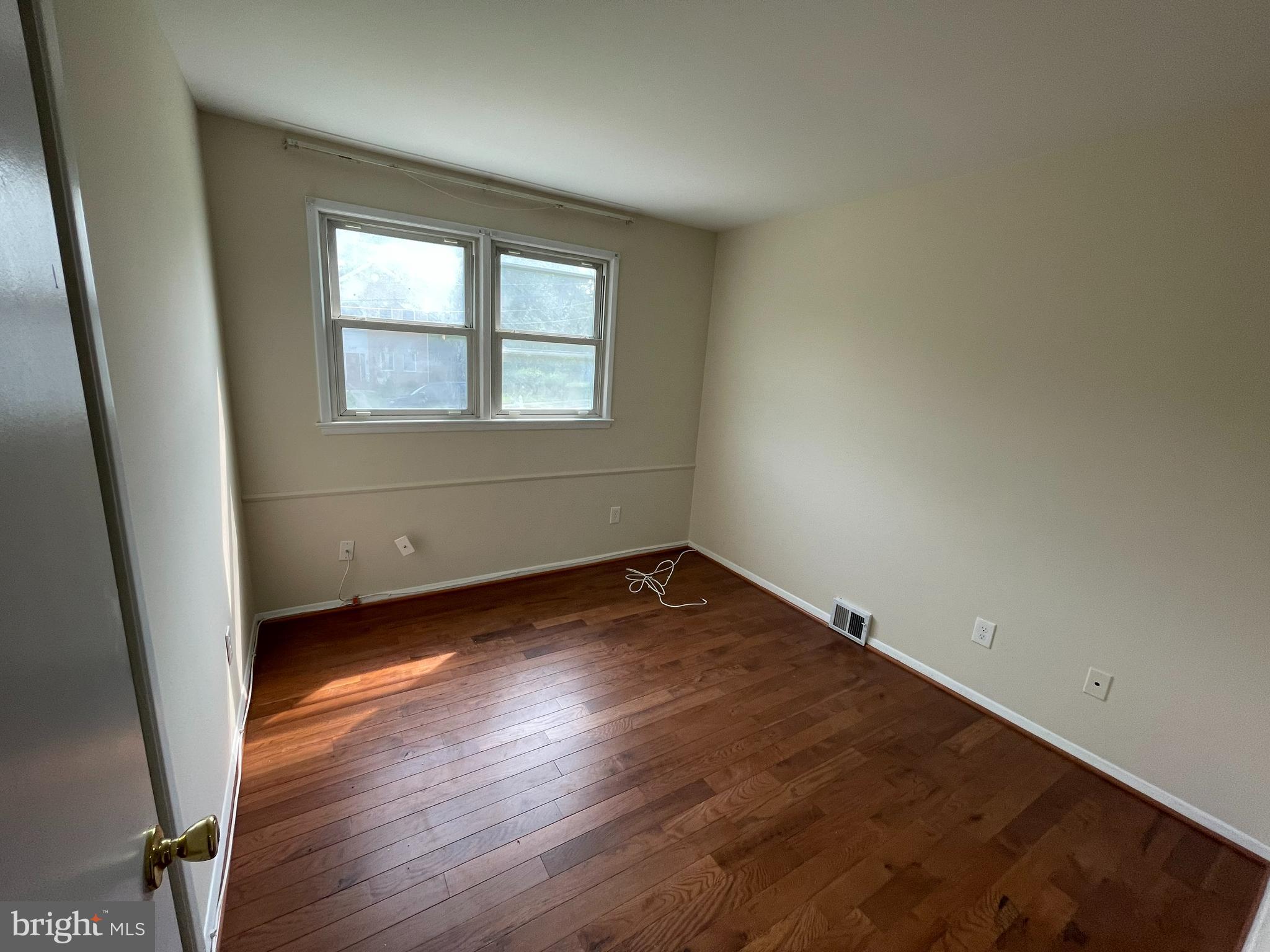 7410 Dickenson Street Springfield, VA 22150 - Photo 8 of 10