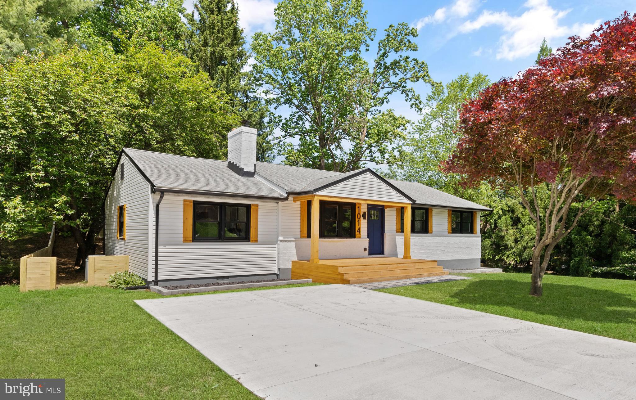 1014 Trickling Brook Road Cockeysville, MD 21030 - Photo 3 of 50