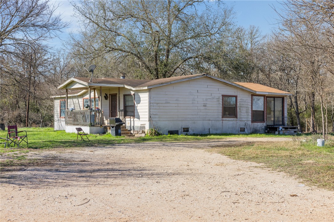 4 Old Hearne Road Hearne, TX 77859 - Photo 1 of 16