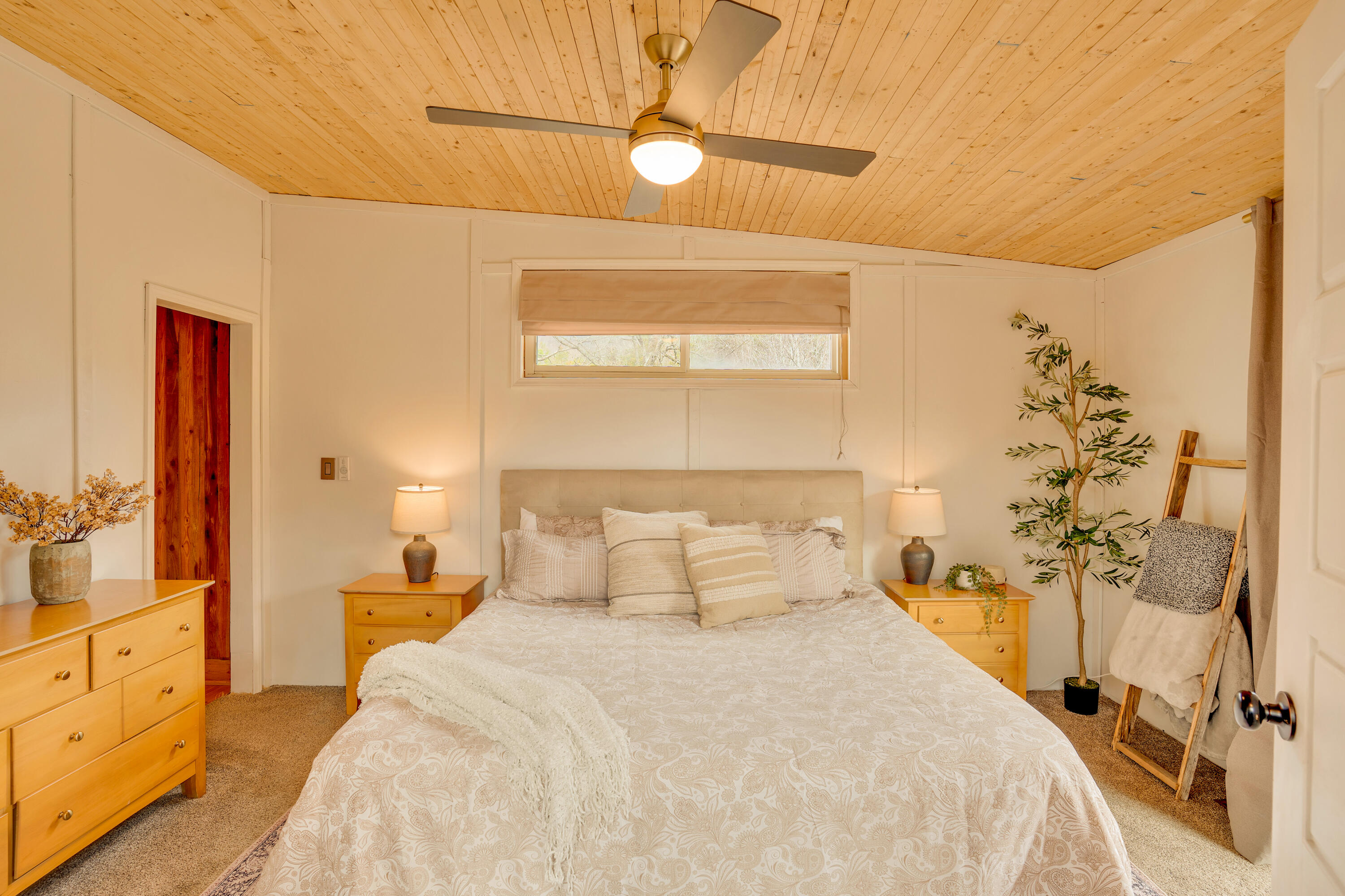 562 Lakeview Drive Rising Fawn, GA 30738 - Photo 21 of 54 562 Lakeview Dr-High-Res-Photos-45