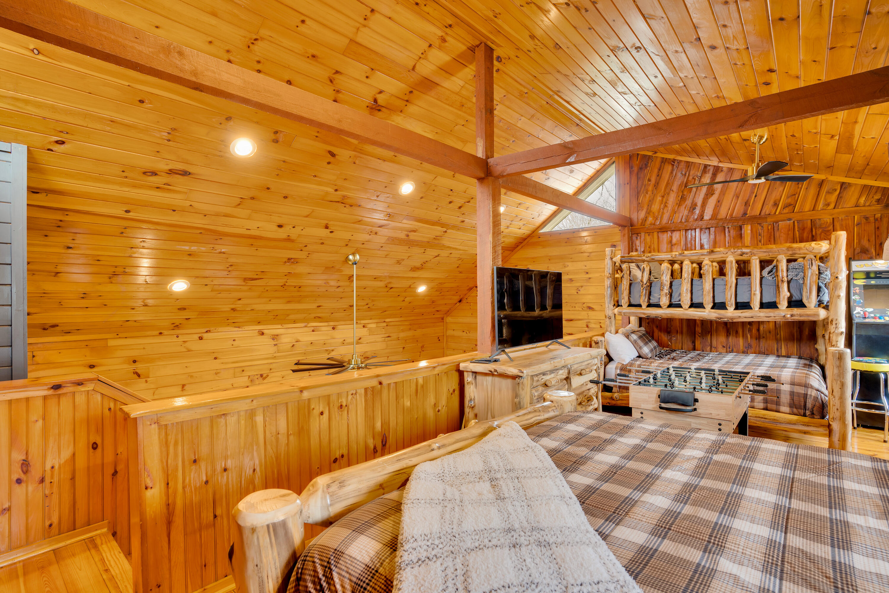 562 Lakeview Drive Rising Fawn, GA 30738 - Photo 29 of 54 562 Lakeview Dr-High-Res-Photos-56