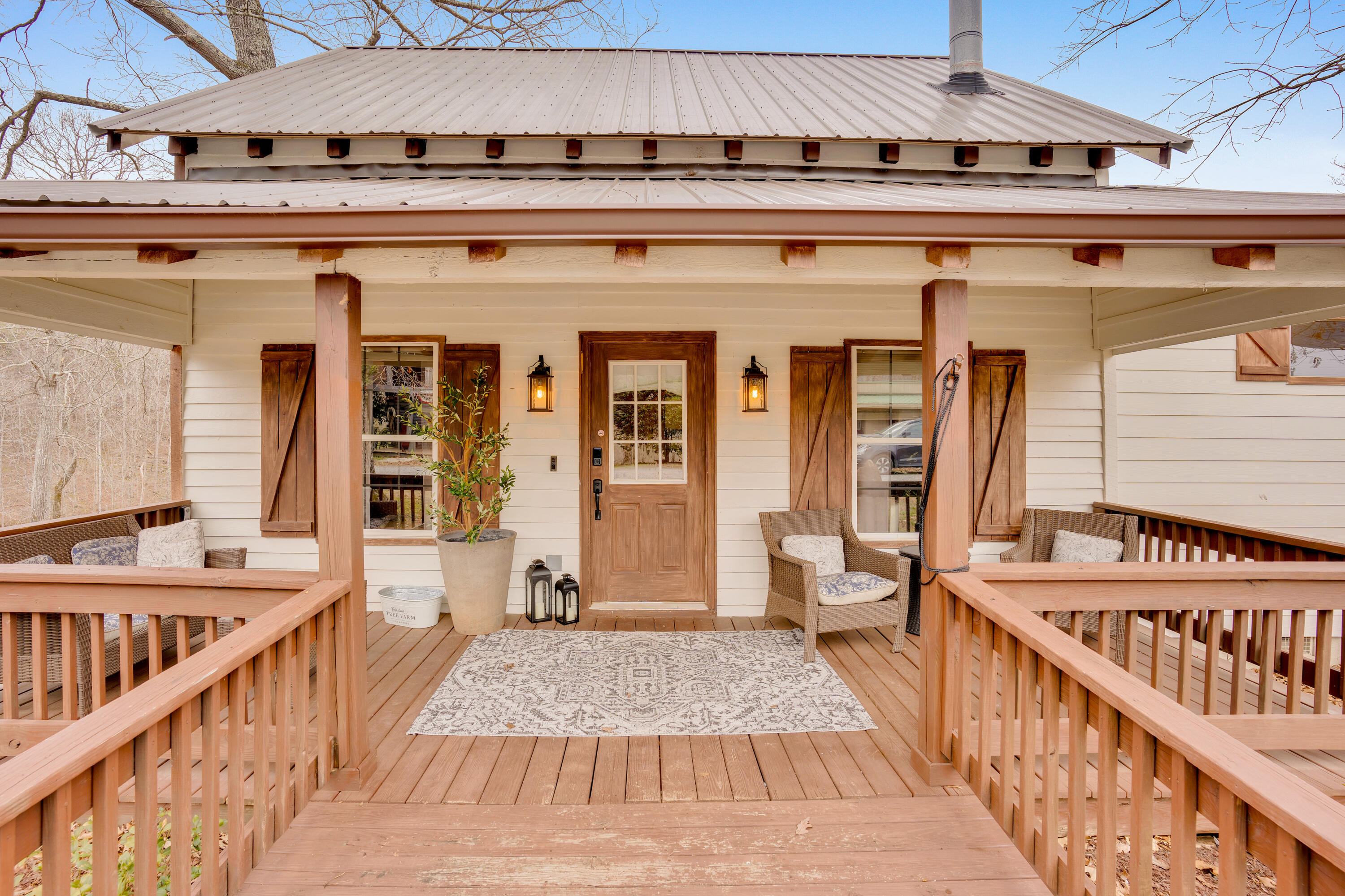 562 Lakeview Drive Rising Fawn, GA 30738 - Photo 5 of 54 562 Lakeview Dr-High-Res-Photos-19