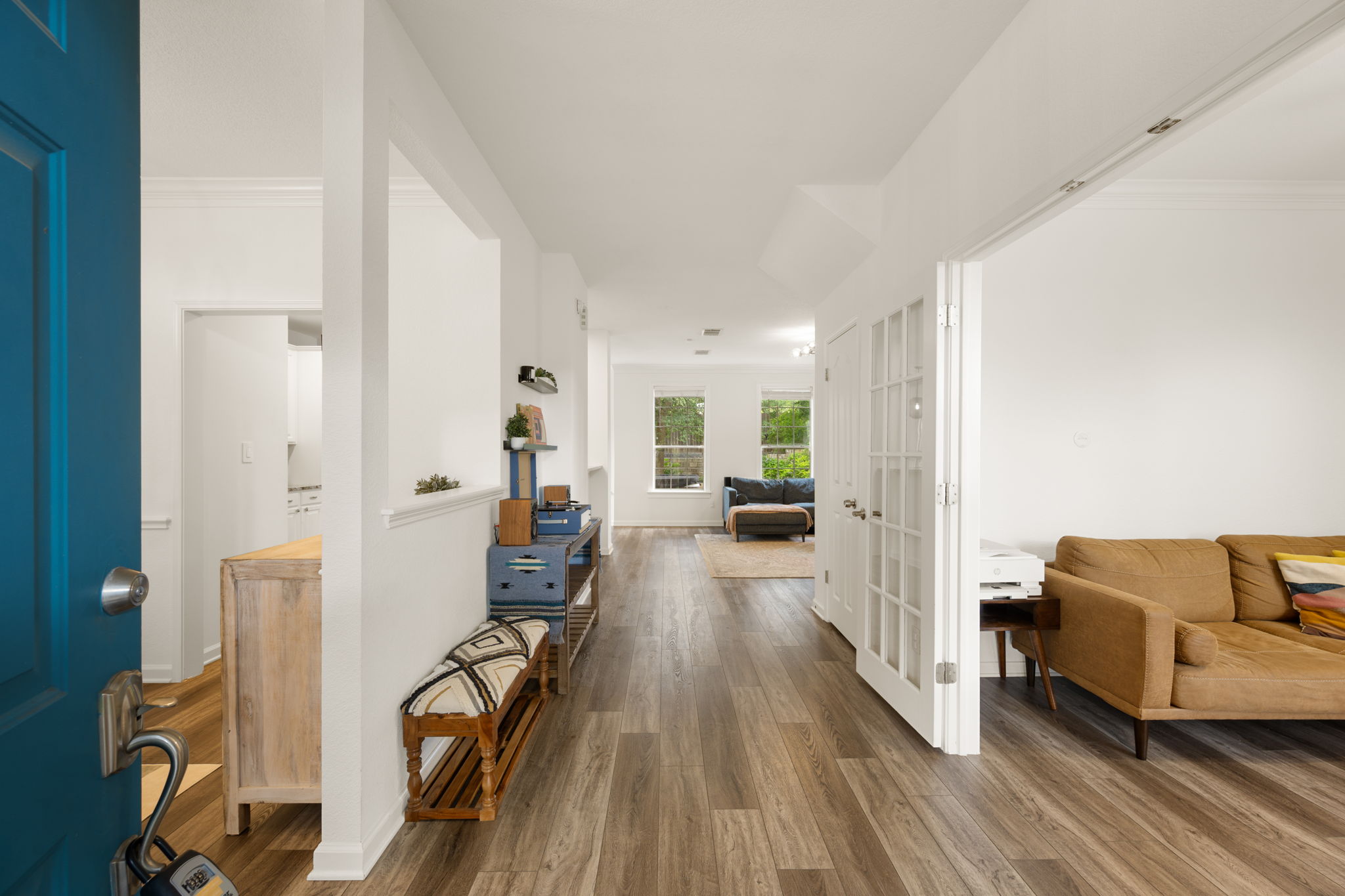 7016 Bending Oak Road Austin, TX 78749 - Photo 3 of 40