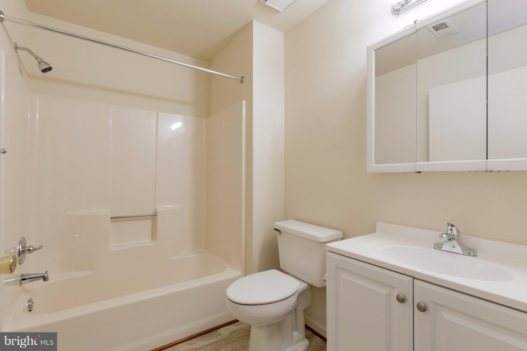 9272 Cherry Lane, Unit 72 Laurel, MD 20708 - Photo 18 of 30 Bath
