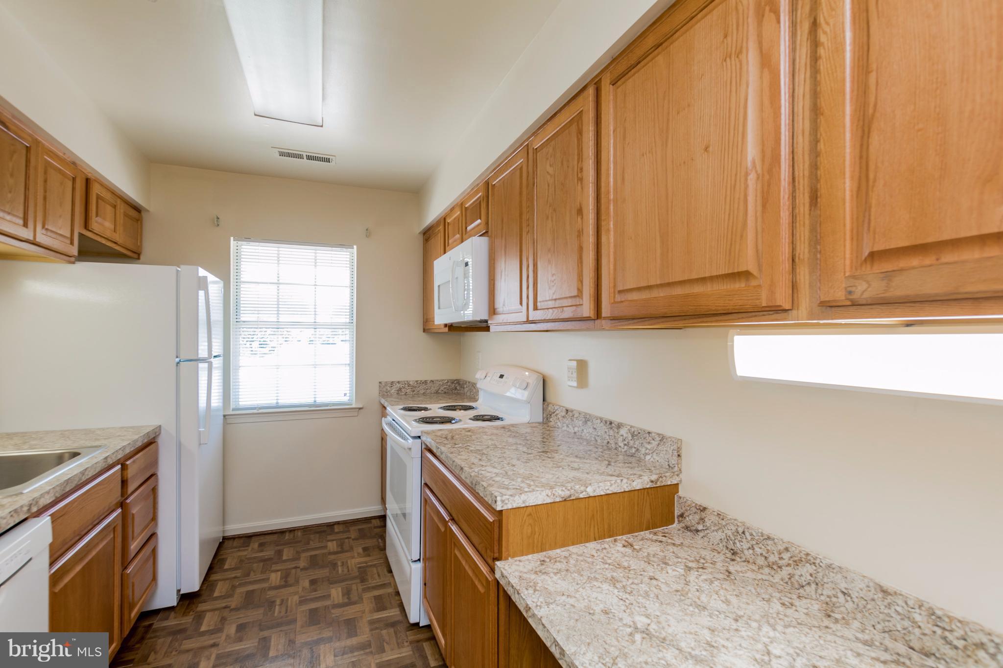 9272 Cherry Lane, Unit 72 Laurel, MD 20708 - Photo 4 of 30 Kitchen