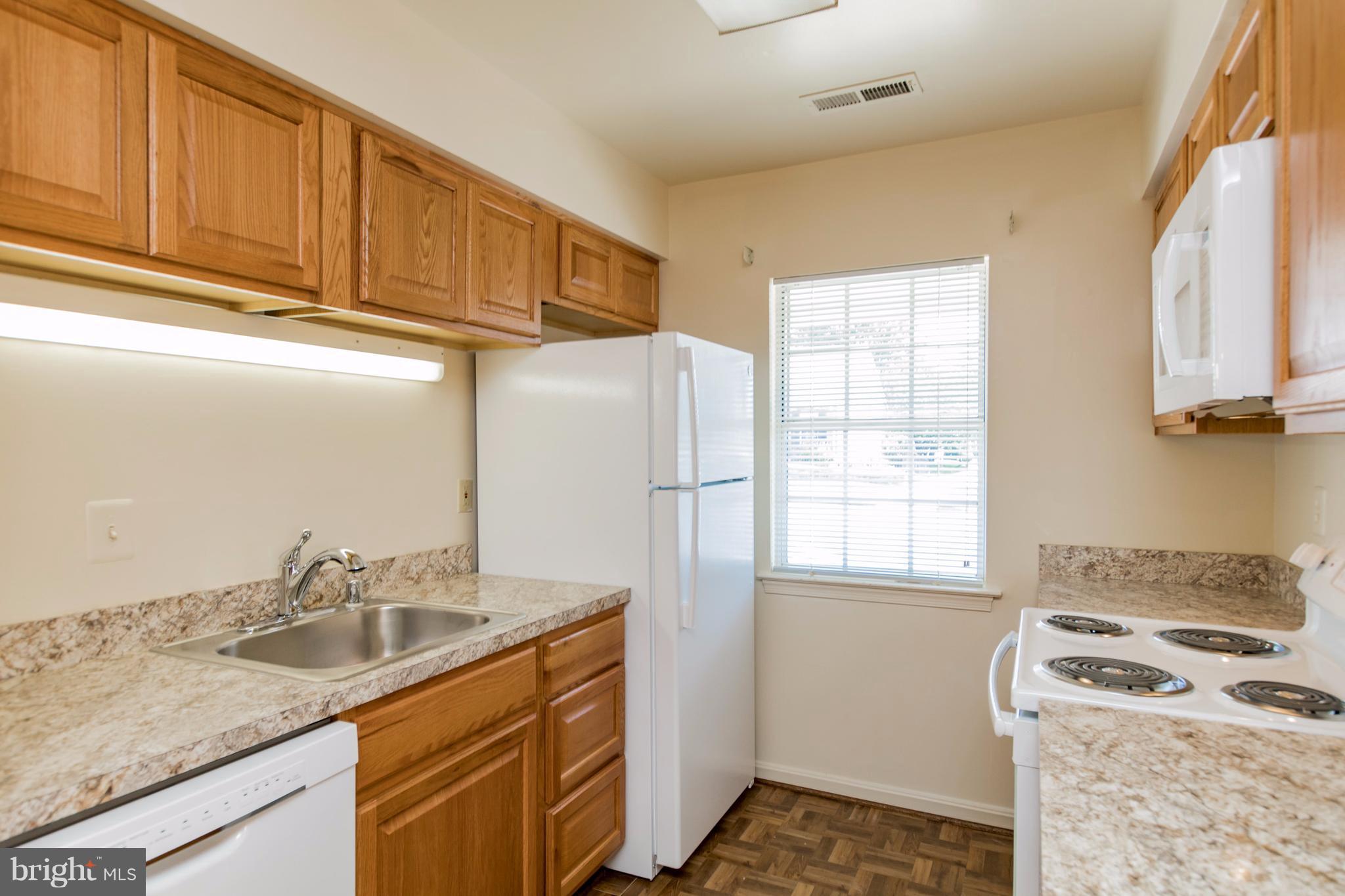 9272 Cherry Lane, Unit 72 Laurel, MD 20708 - Photo 6 of 30 Kitchen