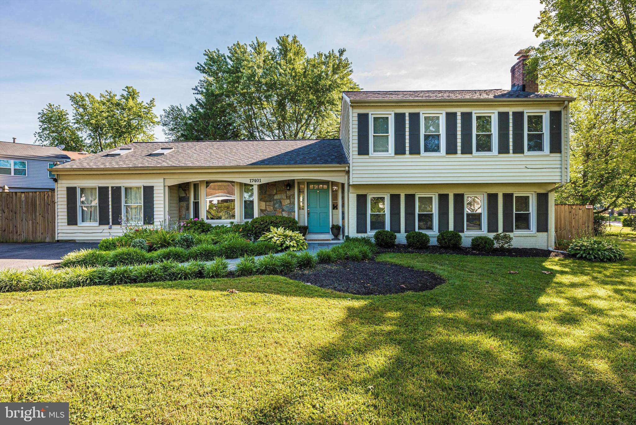17401 Hughes Road Poolesville, MD 20837 - Photo 1 of 74 This sweet Split will EXCEED your Expectations!
